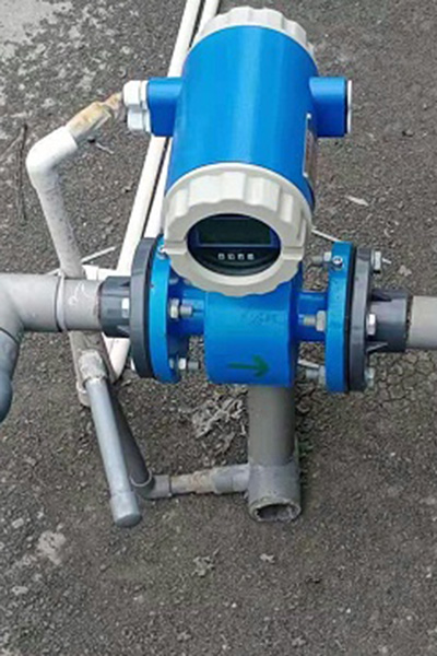 Split Electromagnetic Flowmeter2