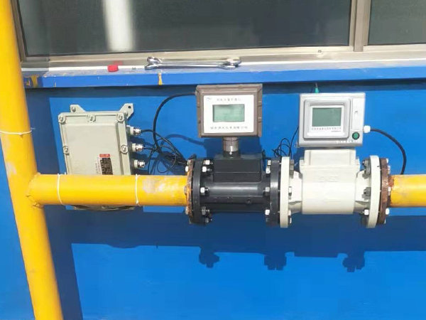 Gas turbine flowmeter