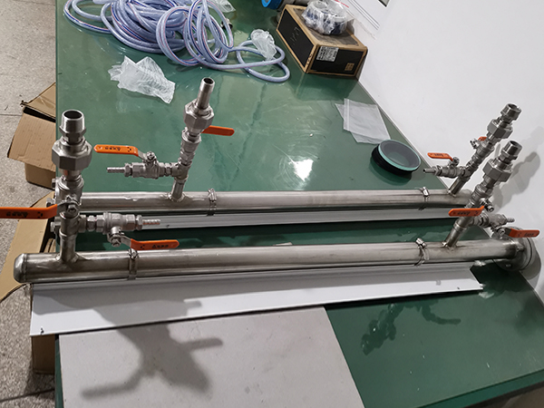 Magnetic flap level gauge site